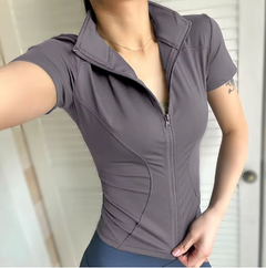 Women’s Slim Fit Quick-Dry Yoga Top – Zipper & Stand Collar