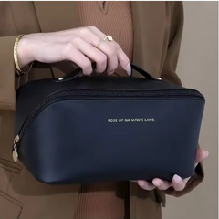 Luxury Makeup Organizer Bag – Travel Toiletry & Cosmetic Case with Zipper, Elegant Storage Pouch for Women’s Beauty Essentials